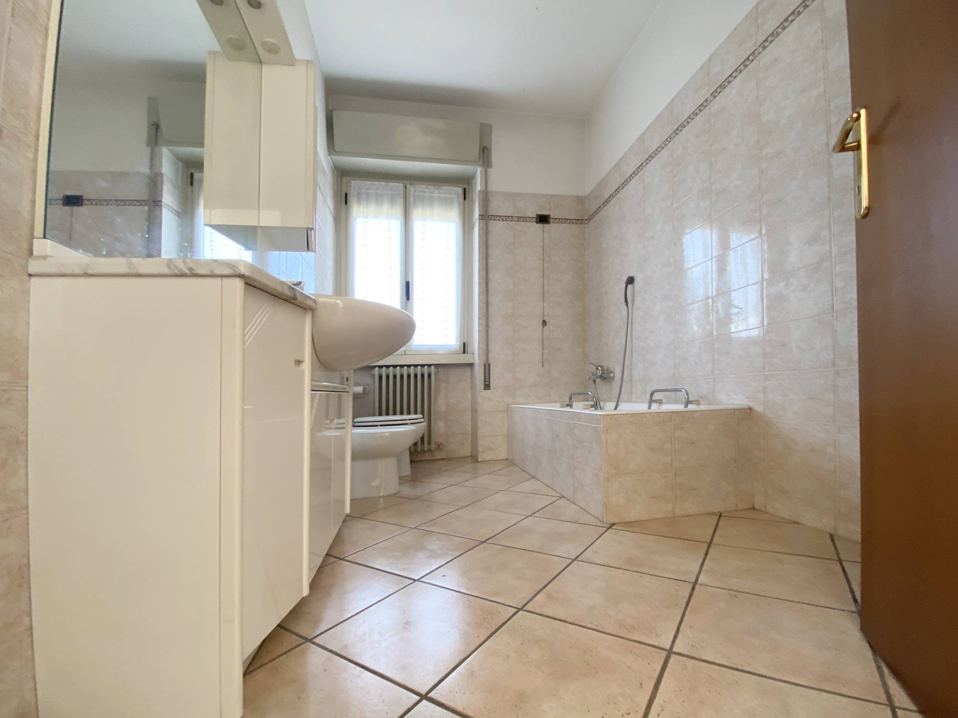 Appartamento in affitto a Gavirate