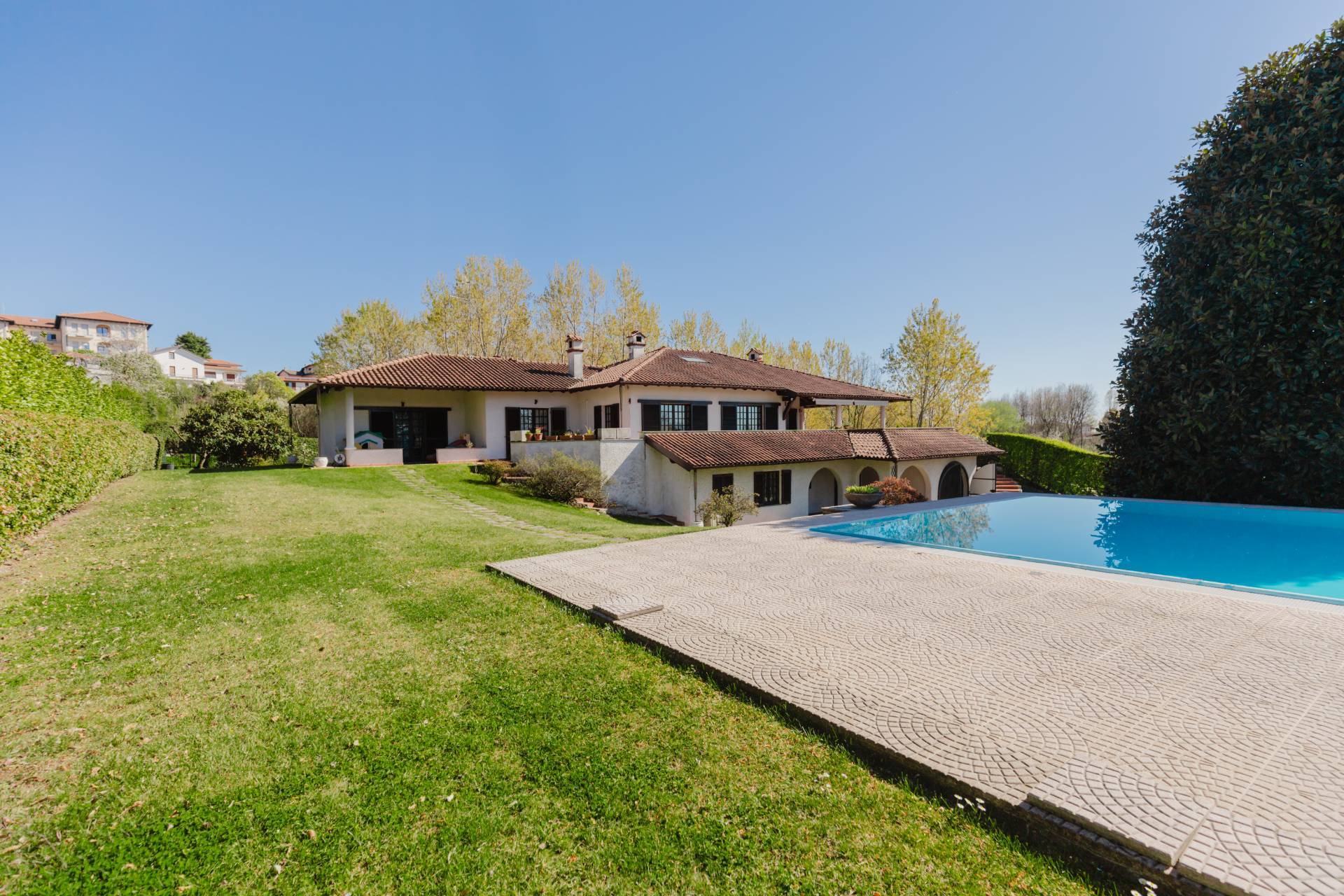 Villa in vendita a Sumirago