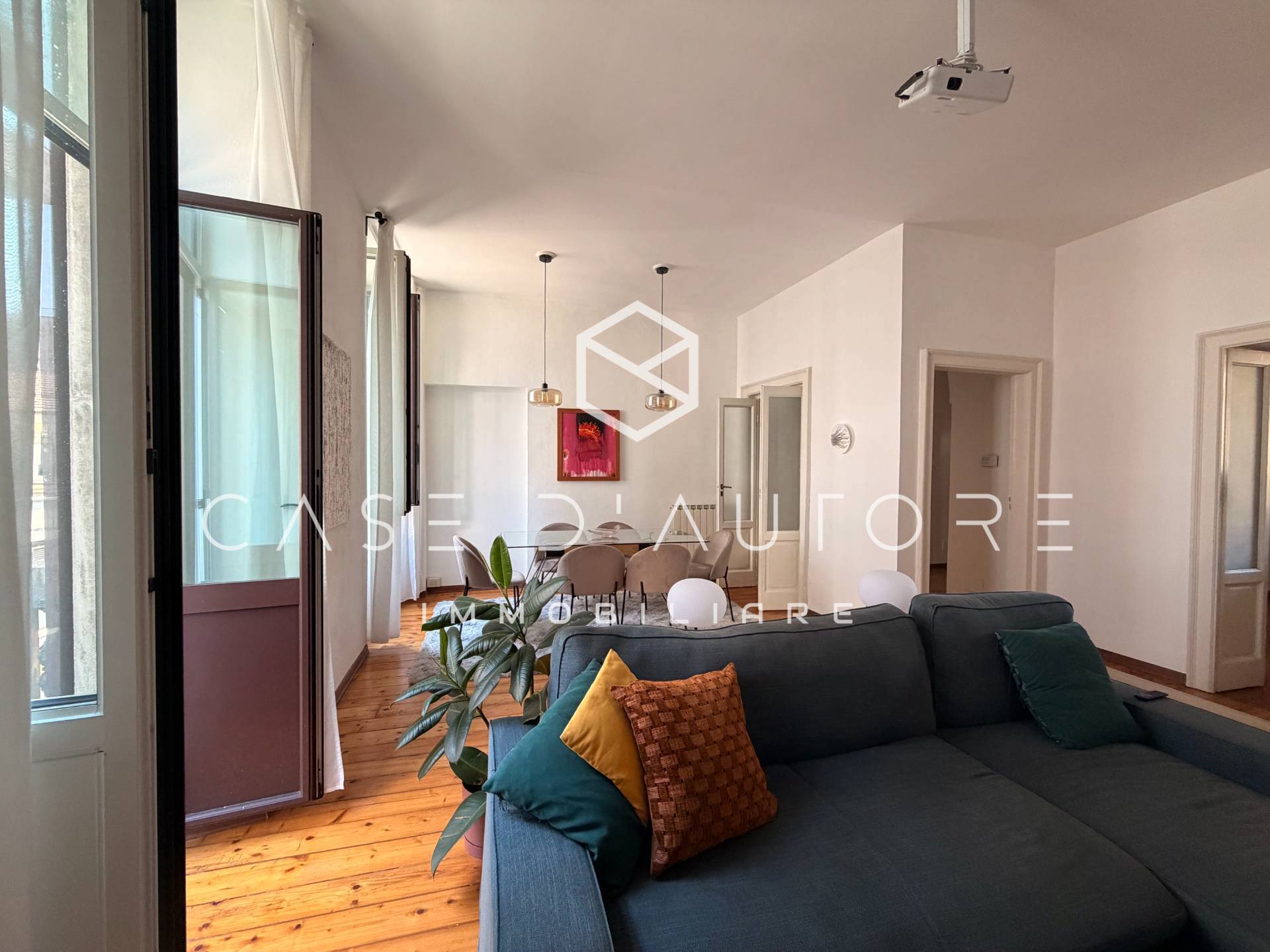 Appartamento in vendita a Varese, Centro