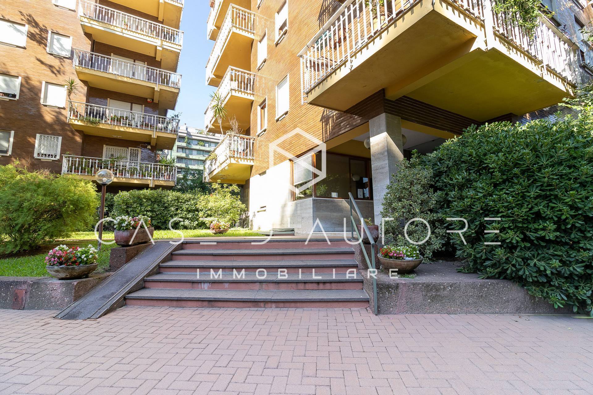 Appartamento in vendita a Milano, Lorenteggio