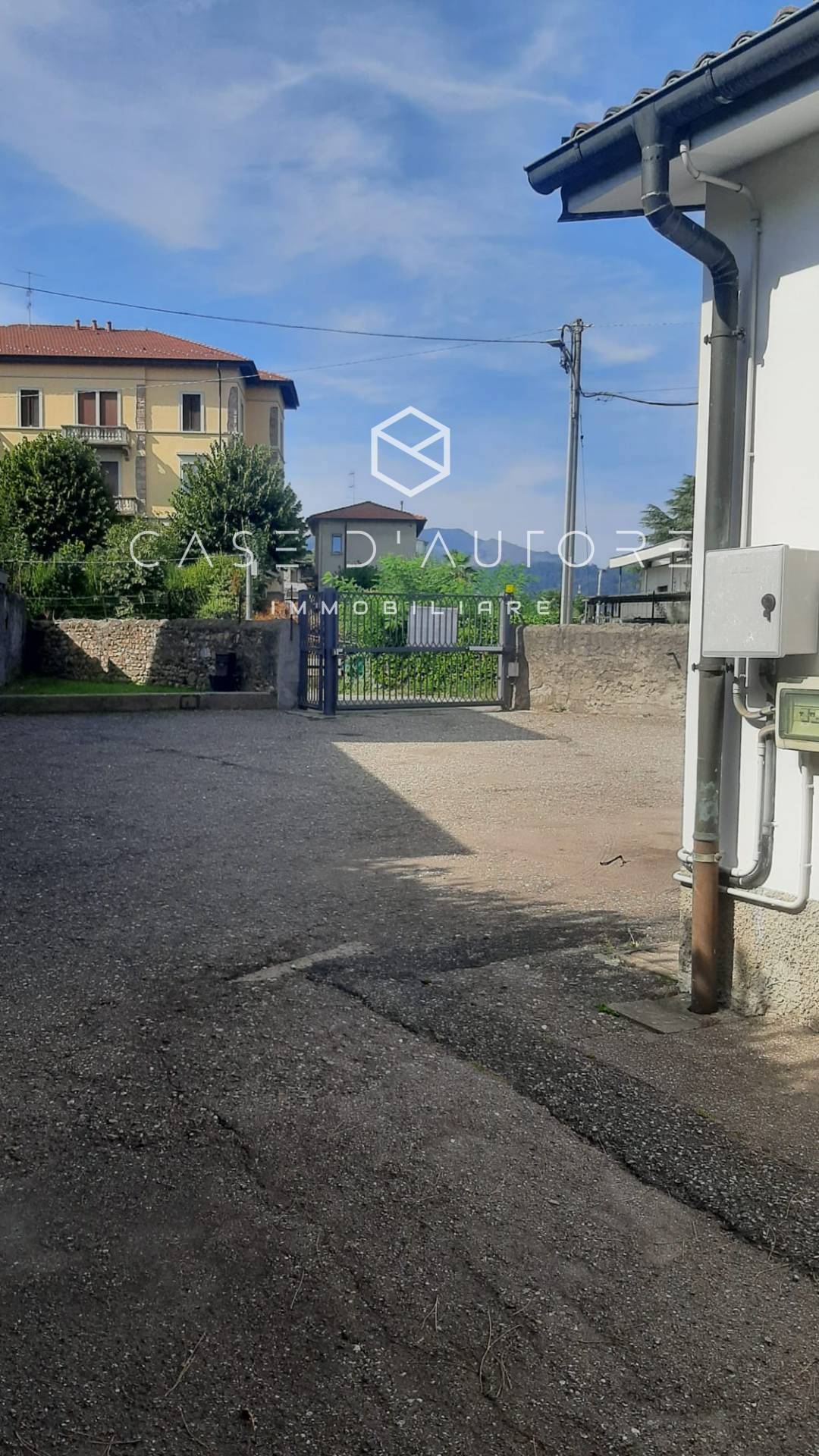 Appartamento in vendita a Varese, Centro
