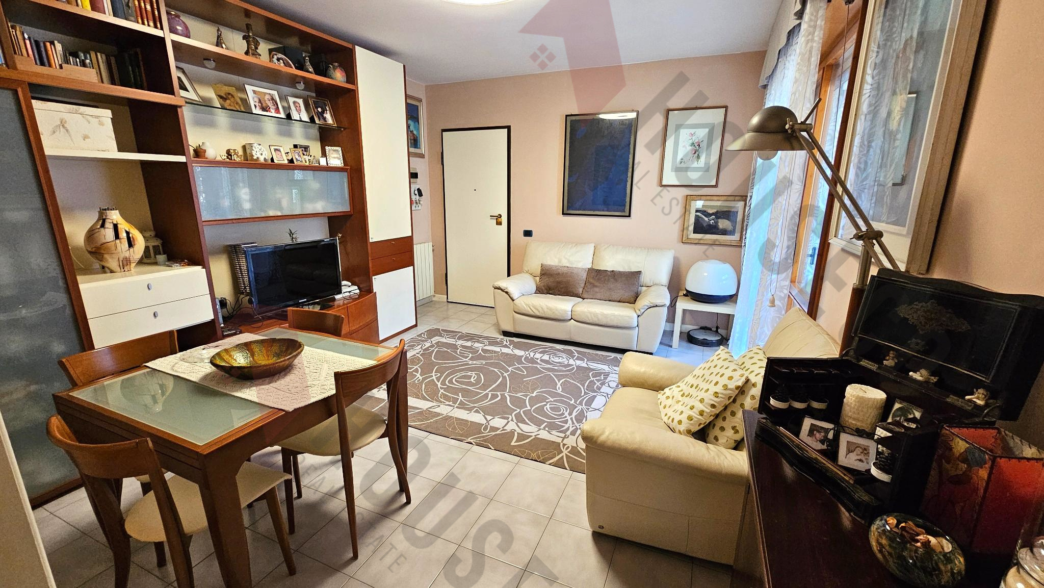 Trilocale in vendita in via solferino, Quartu Sant'Elena