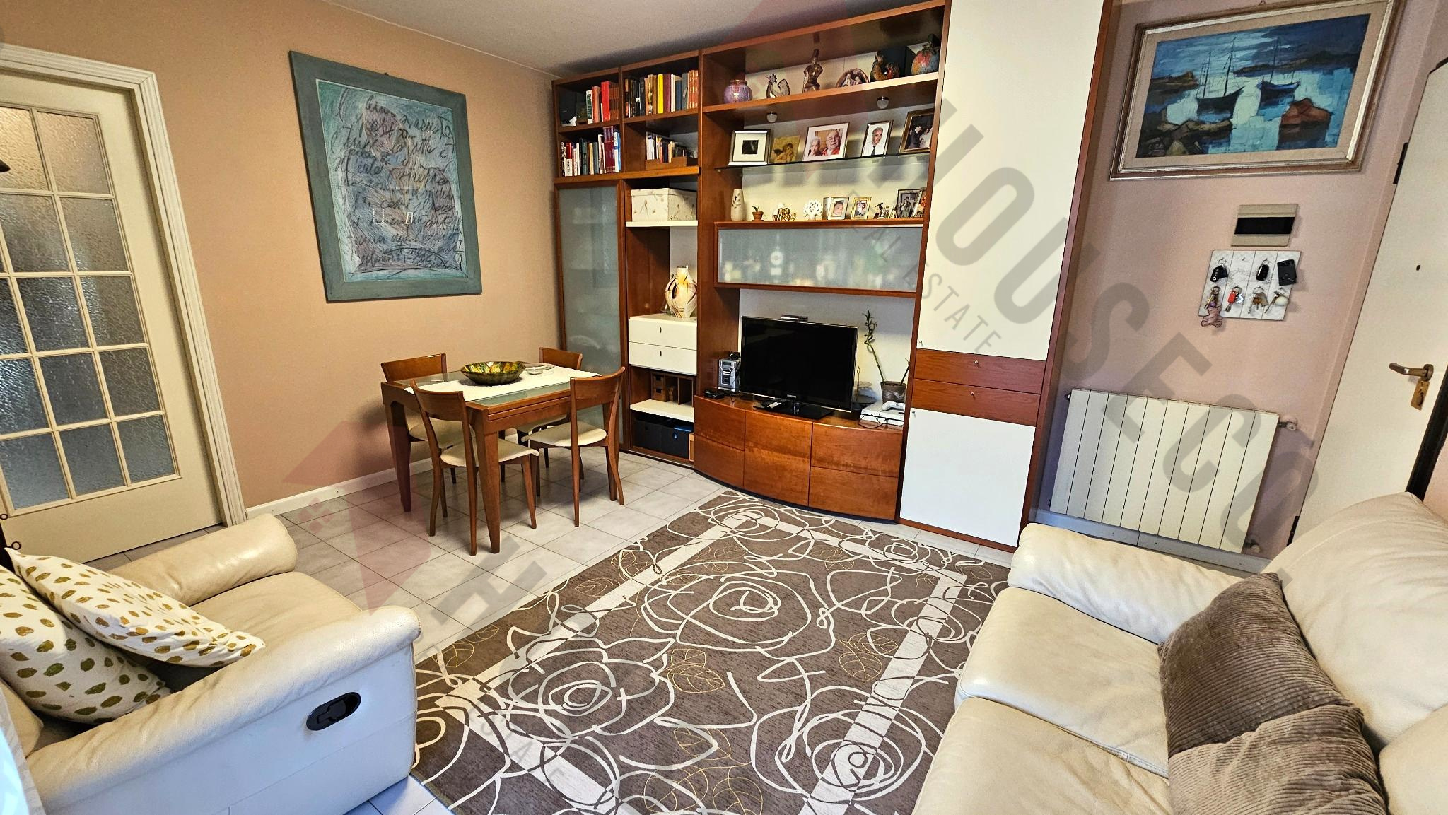 Trilocale in vendita in via solferino, Quartu Sant'Elena