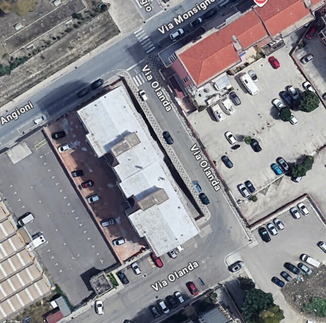 Box/Garage 30mq in vendita in via olanda, Quartu Sant'Elena