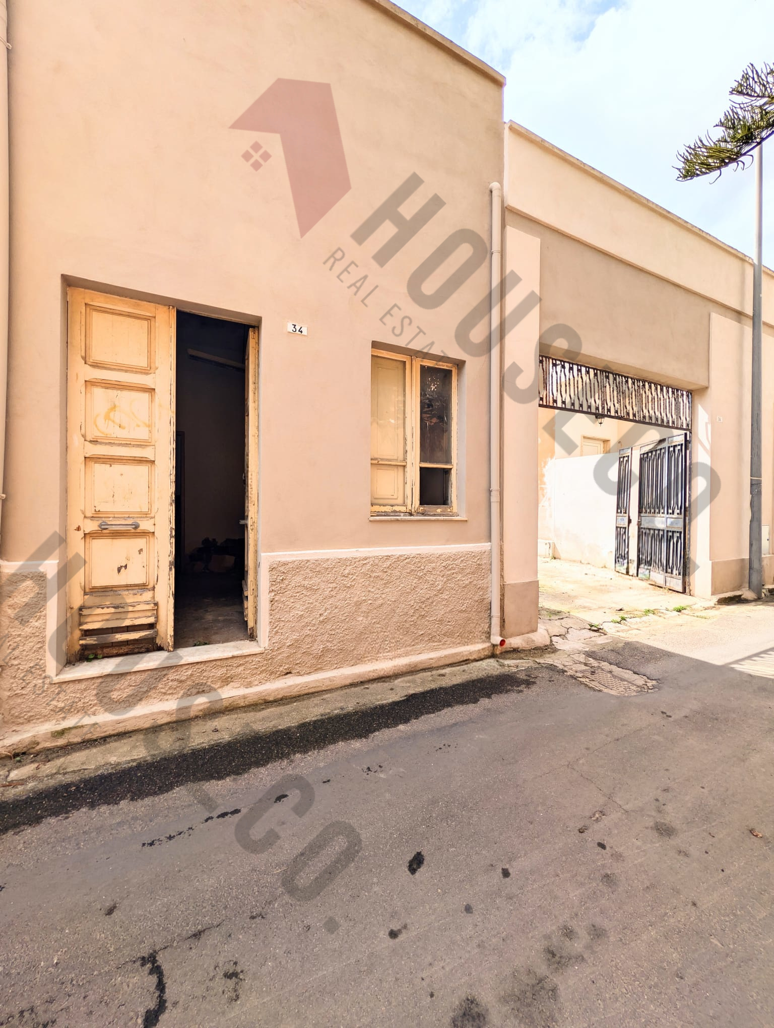Casa indipendente da ristrutturare in via dei gracchi 36, Monserrato