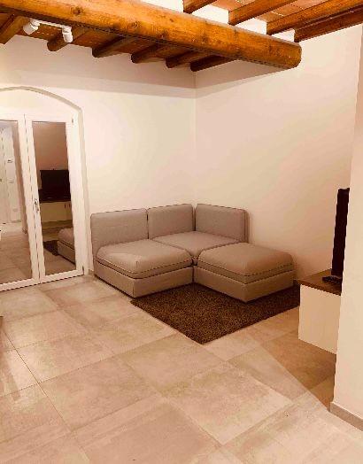 Casa indipendente arredata in affitto, Fosdinovo caniparola