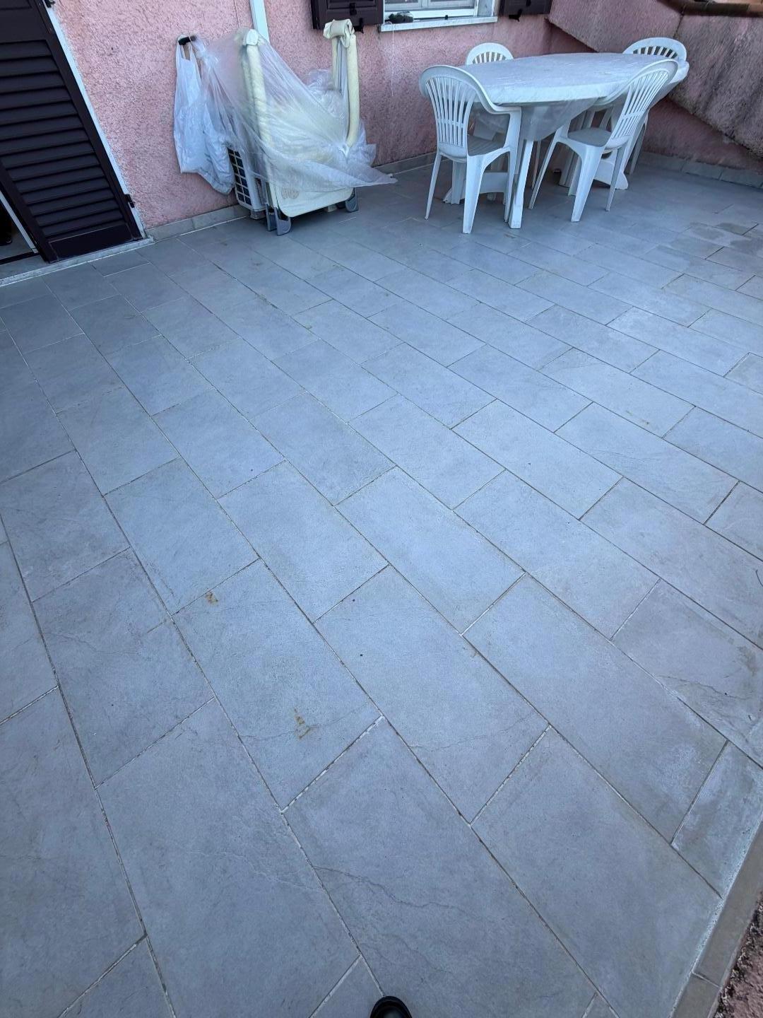 Villa Bifamiliare arredata in affitto a Sarzana