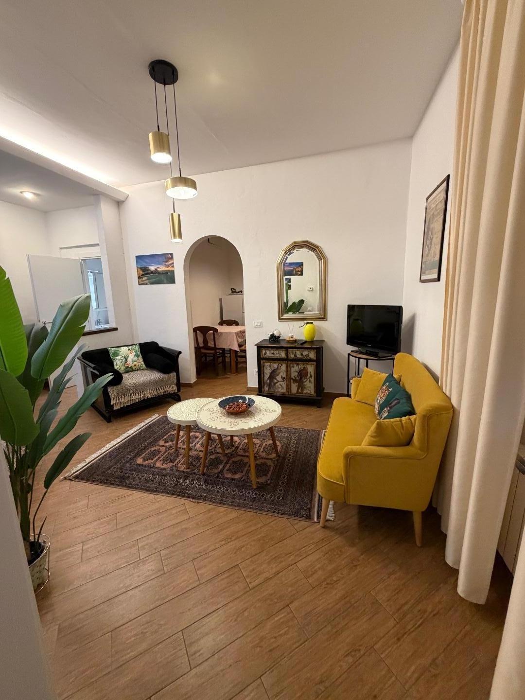 Quadrilocale arredato in affitto, La Spezia rebocco