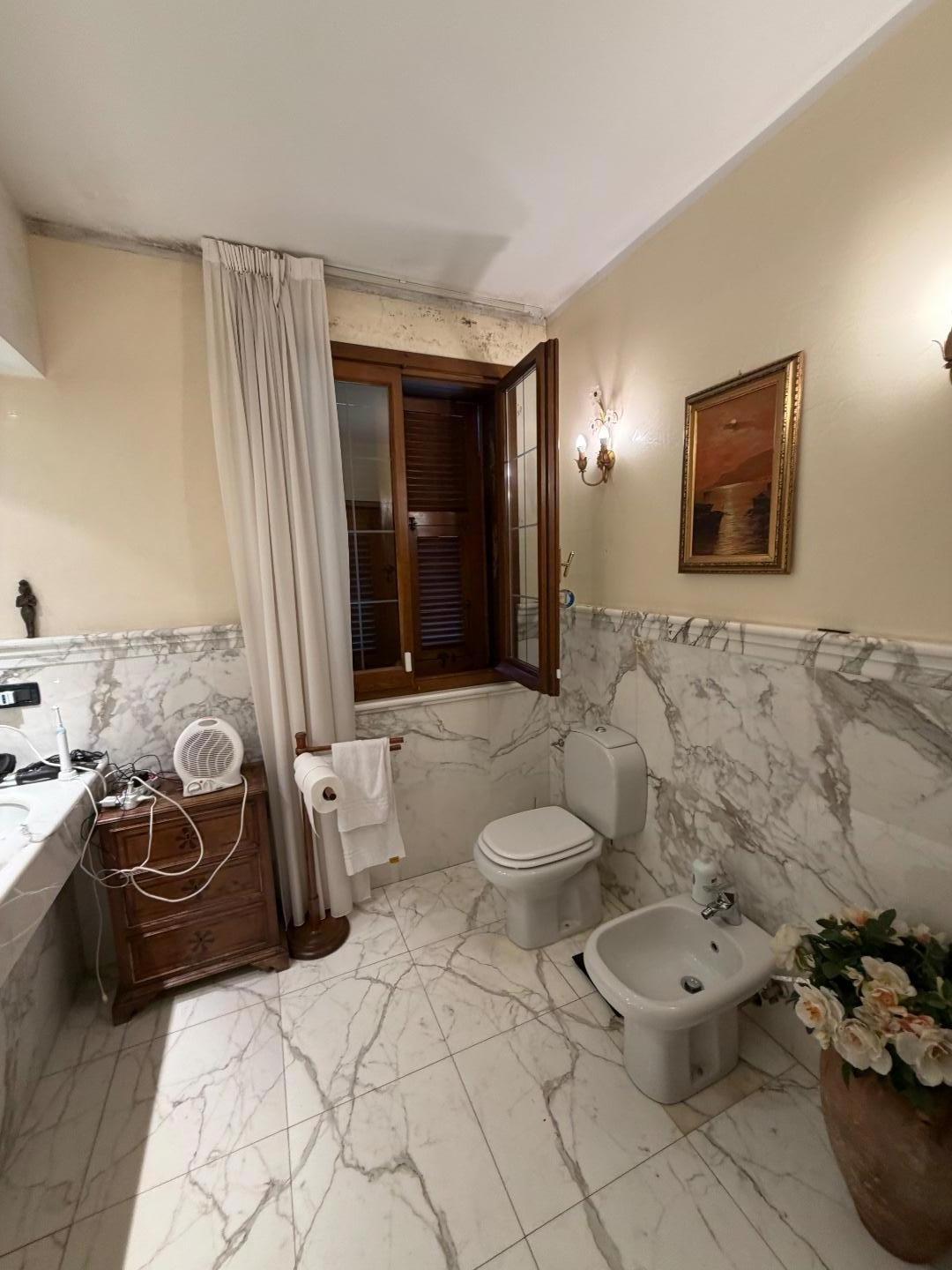 Villa Bifamiliare con giardino, Arcola romito magra