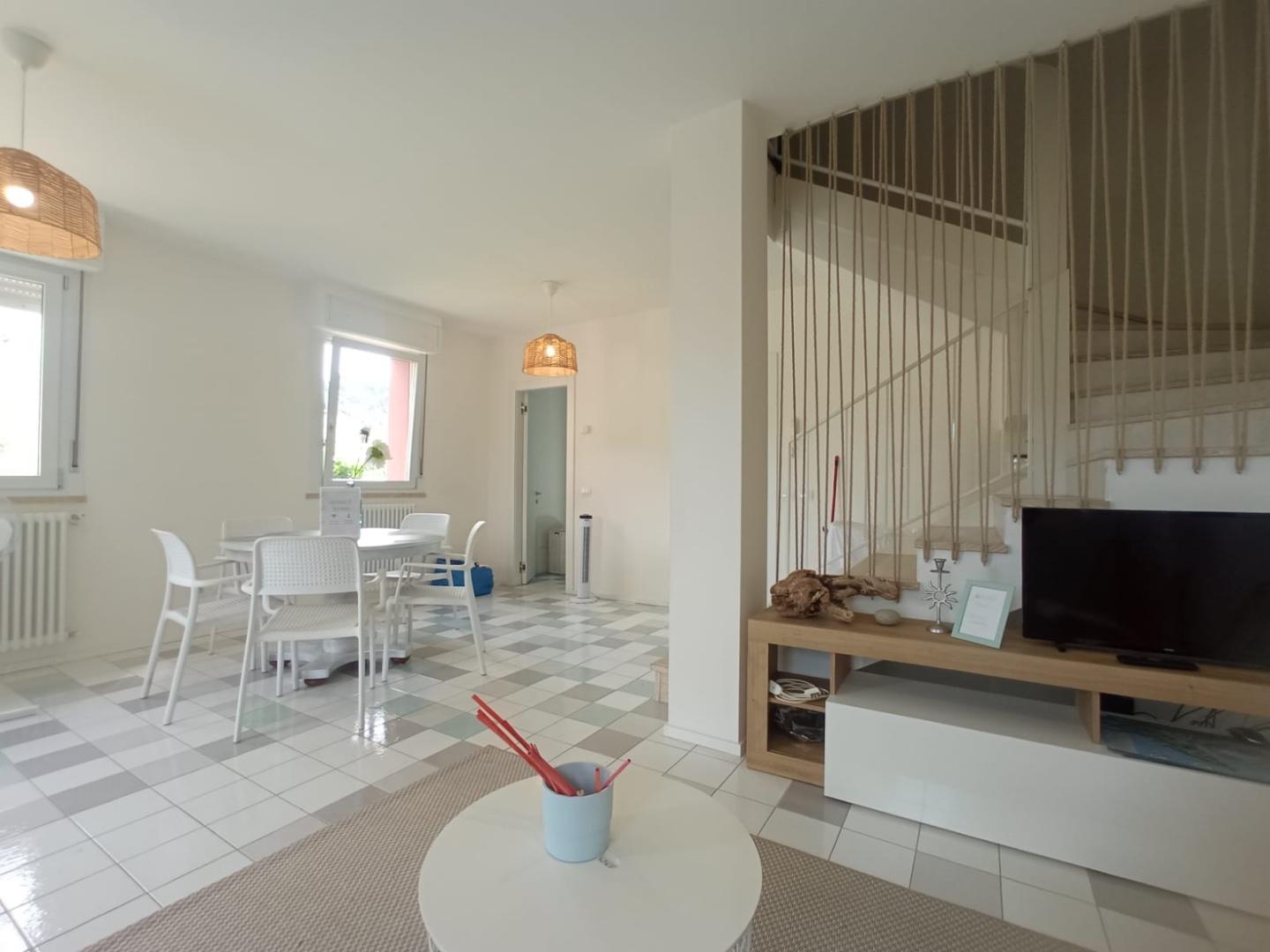 Villa arredata in affitto a Arcola