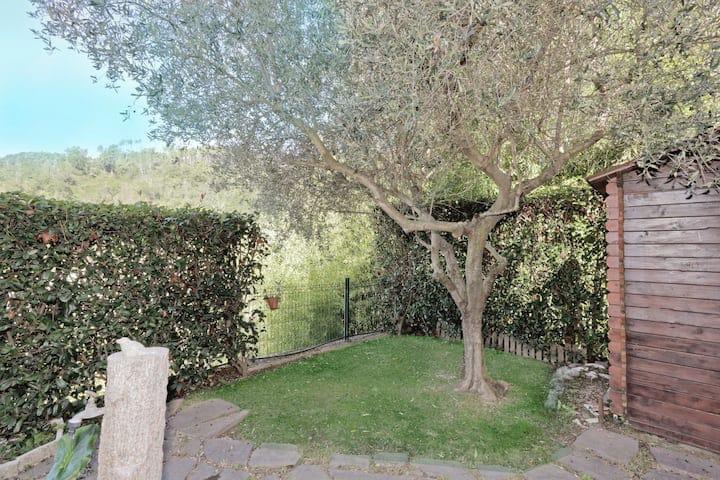 Trilocale arredato in affitto a Sarzana