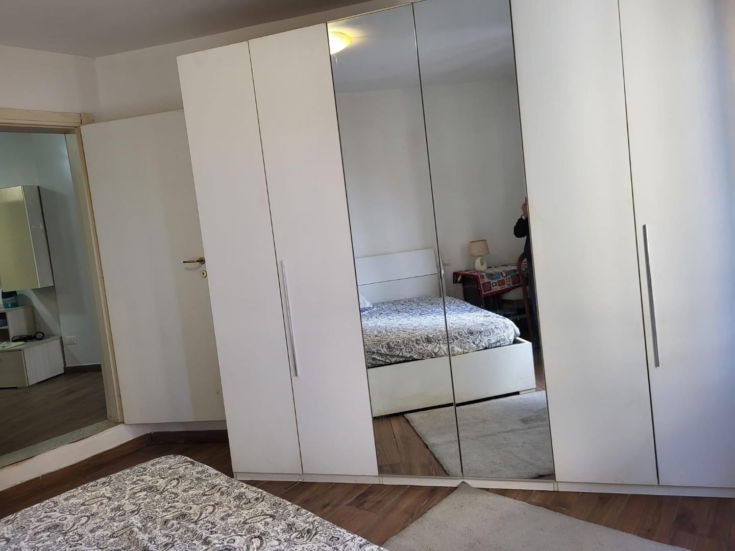 Trilocale arredato in affitto a Carrara