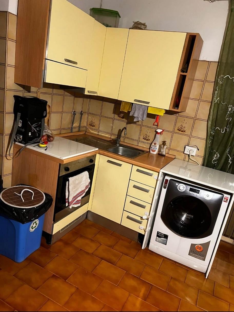 Bilocale arredato in affitto, Ortonovo casano