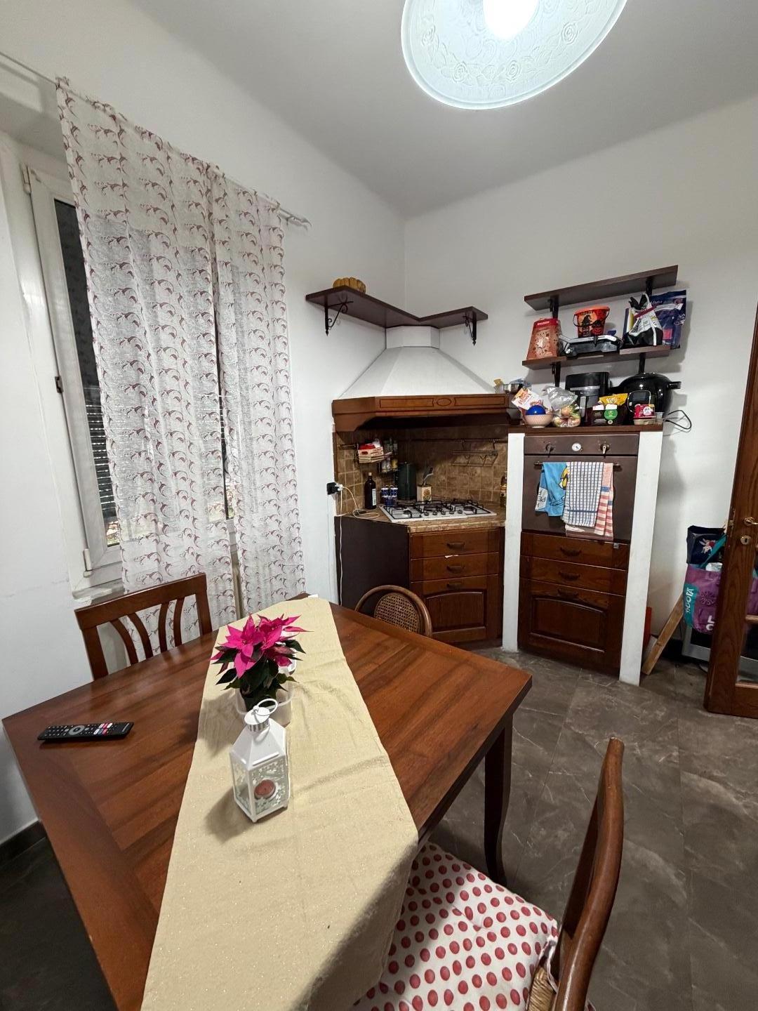 Casa indipendente arredata in affitto, La Spezia melara