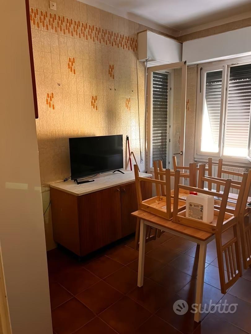 Quadrilocale arredato in affitto, Massa marina di