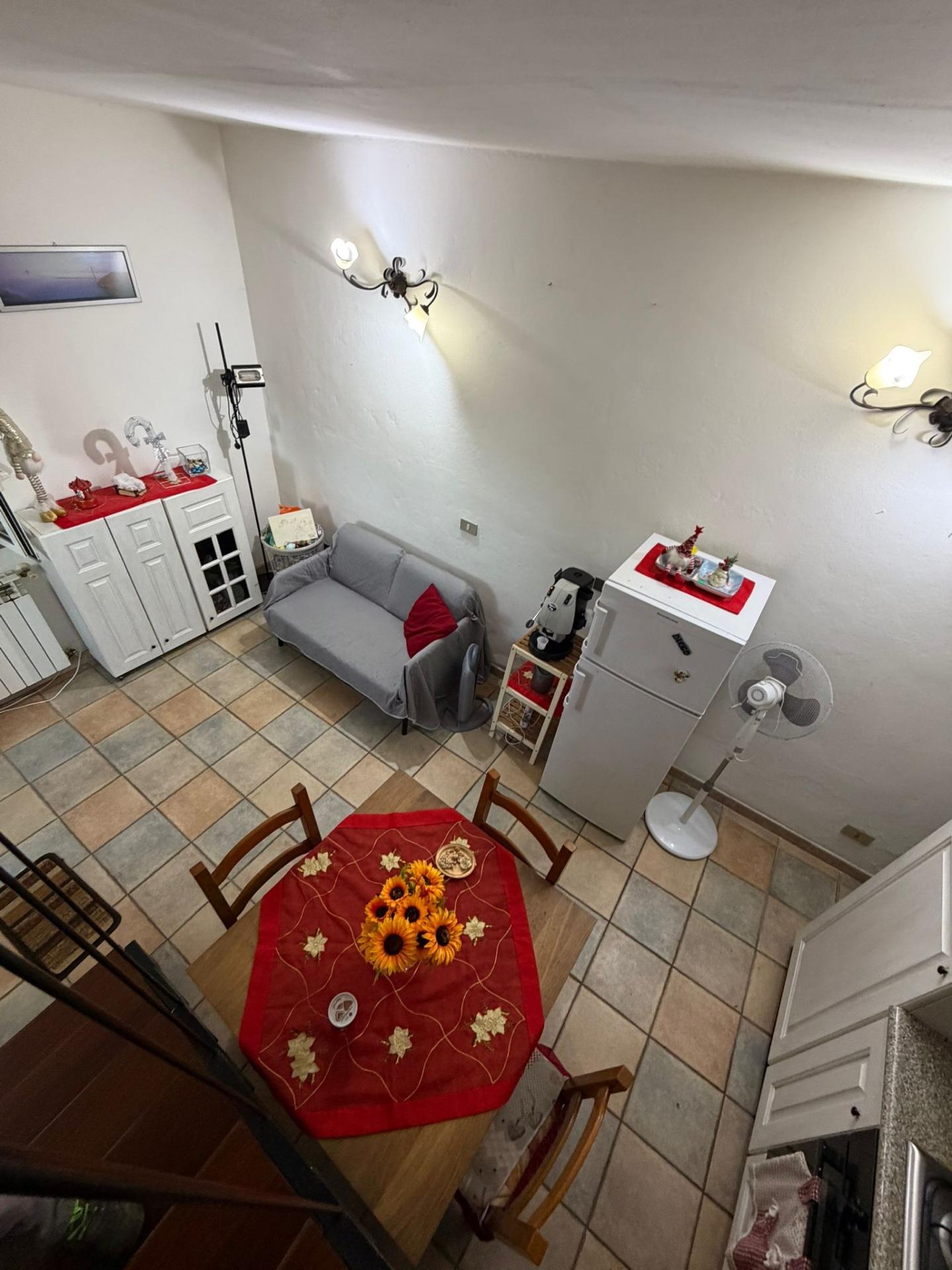 Casa indipendente arredata in affitto a Sarzana