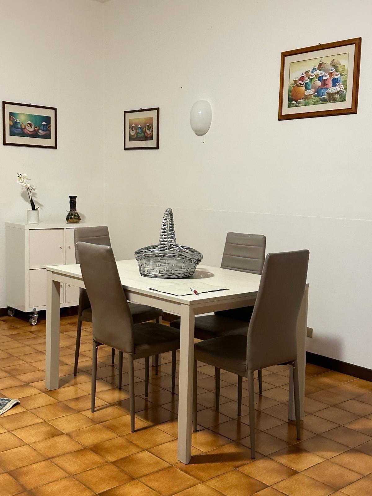 Casa indipendente arredata in affitto a Ameglia