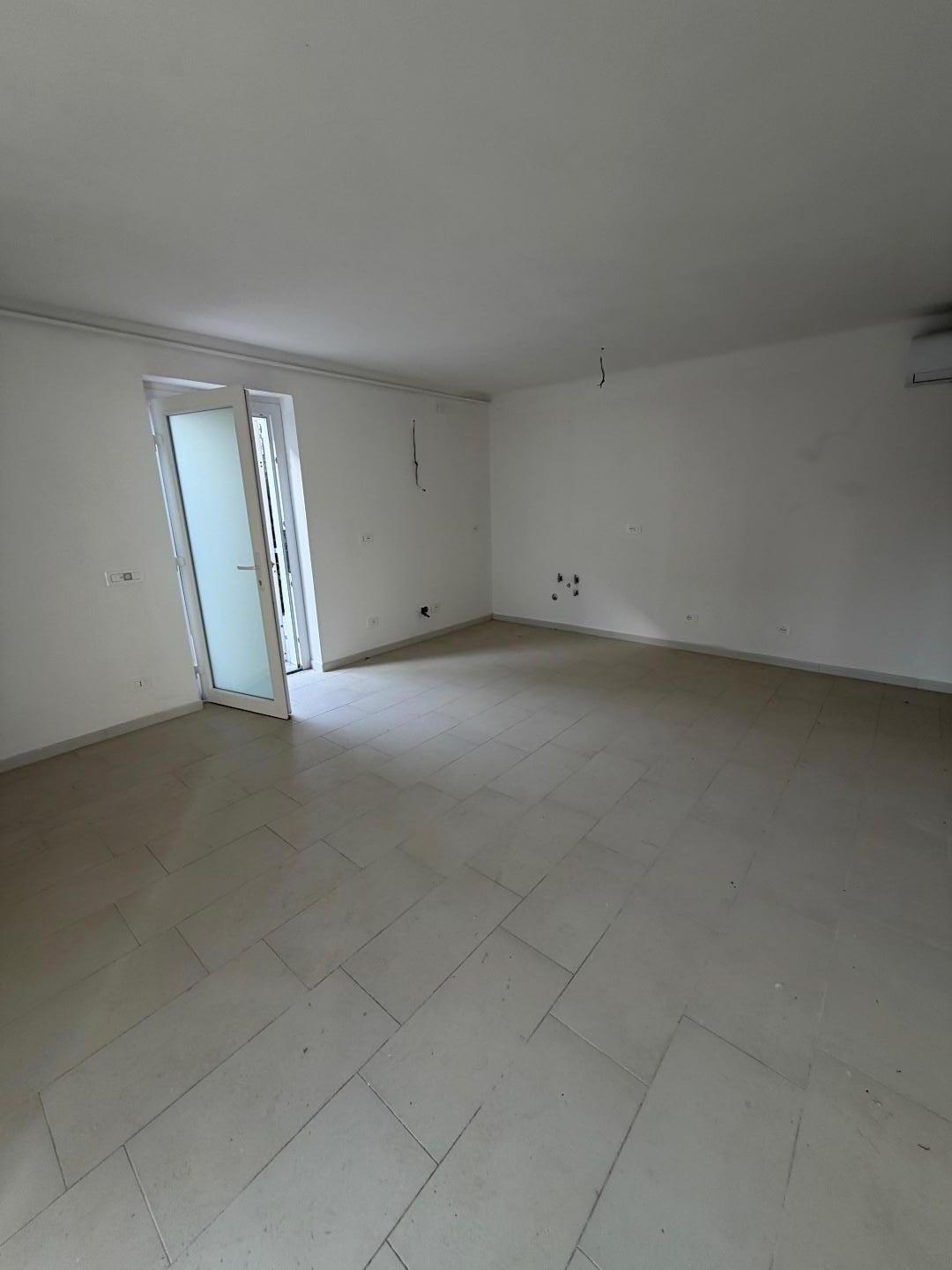 Casa indipendente con giardino a Sarzana