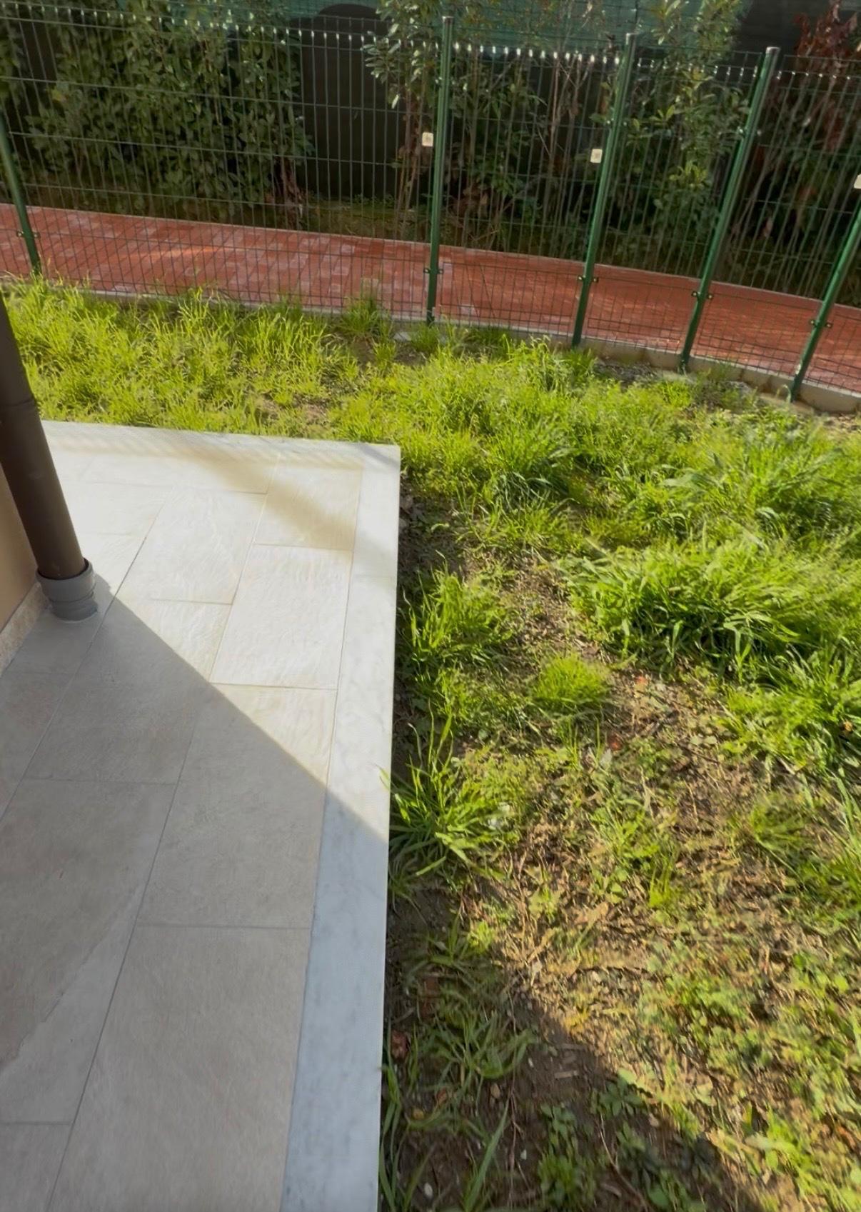 Trilocale con giardino a Sarzana