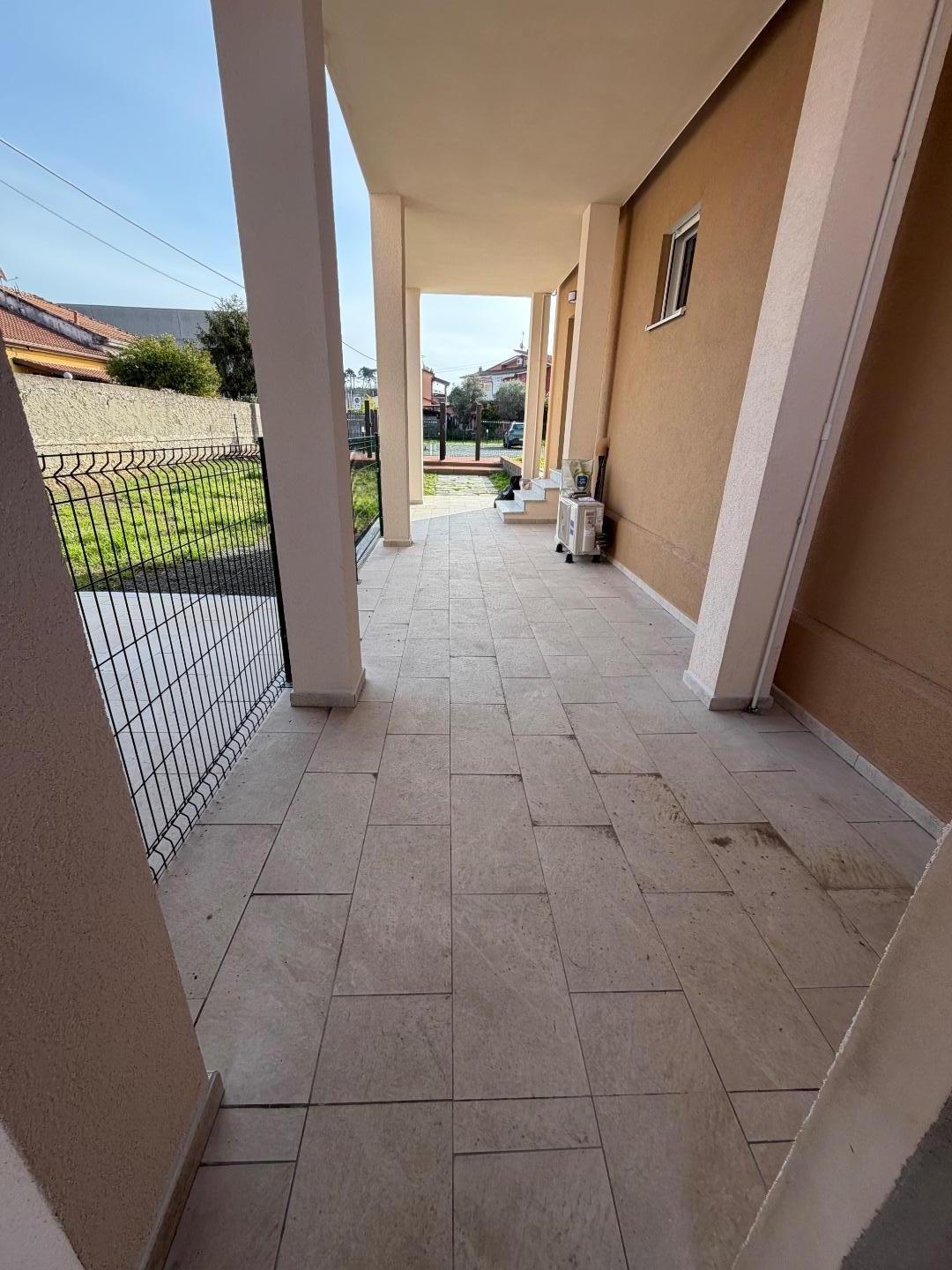 Trilocale con giardino a Sarzana