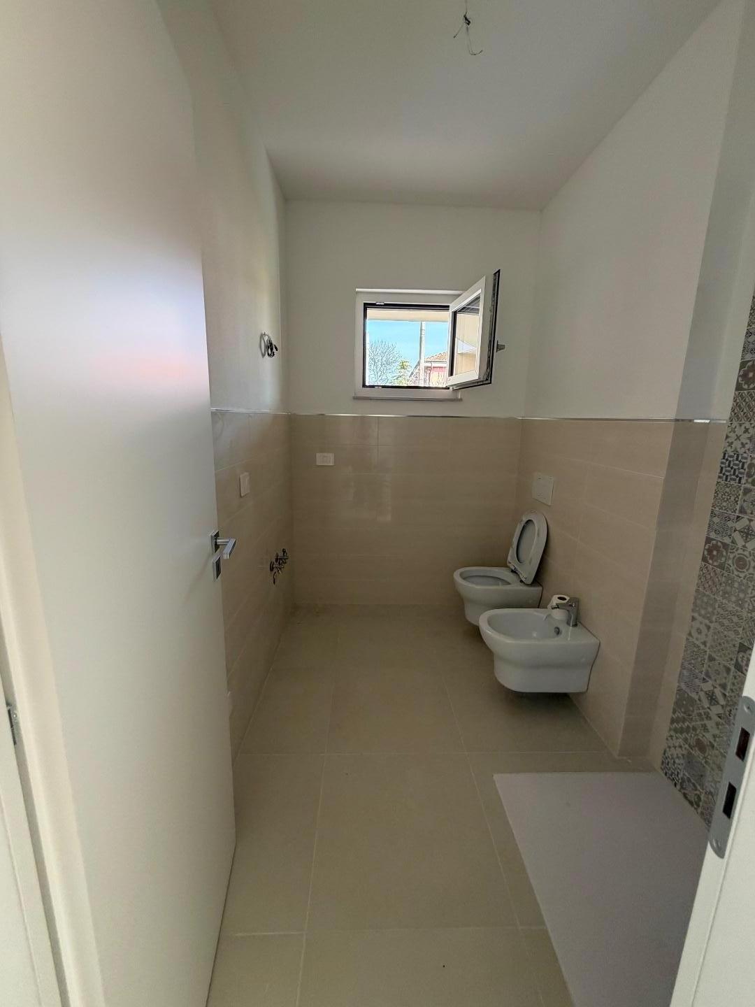 Trilocale con giardino a Sarzana