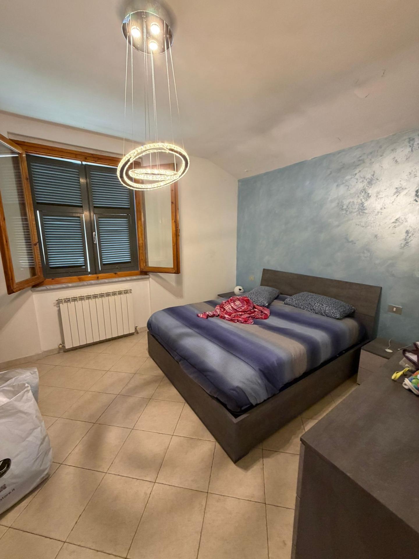 Quadrilocale con terrazzo a Sarzana