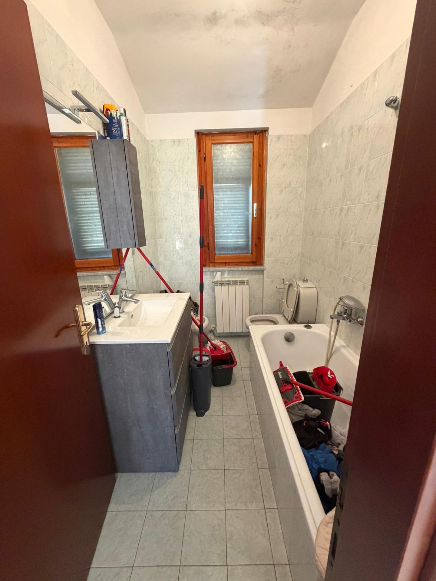 Quadrilocale con terrazzo a Sarzana