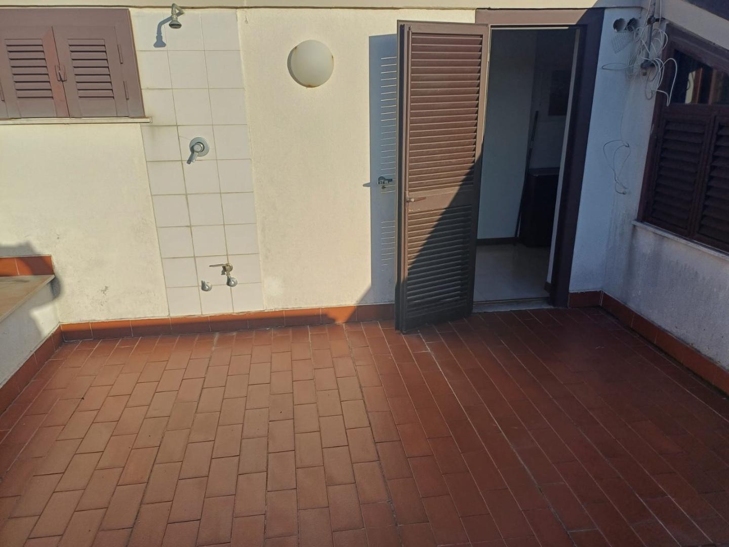 Villa con terrazzo, Ortonovo luni mare