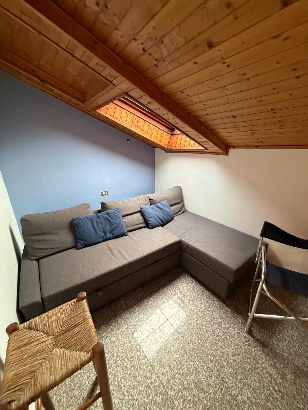 Trilocale arredato in affitto a La Spezia