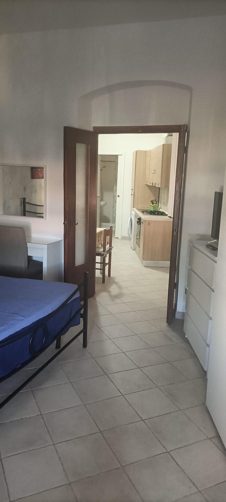 Bilocale arredato in affitto, La Spezia cadimare