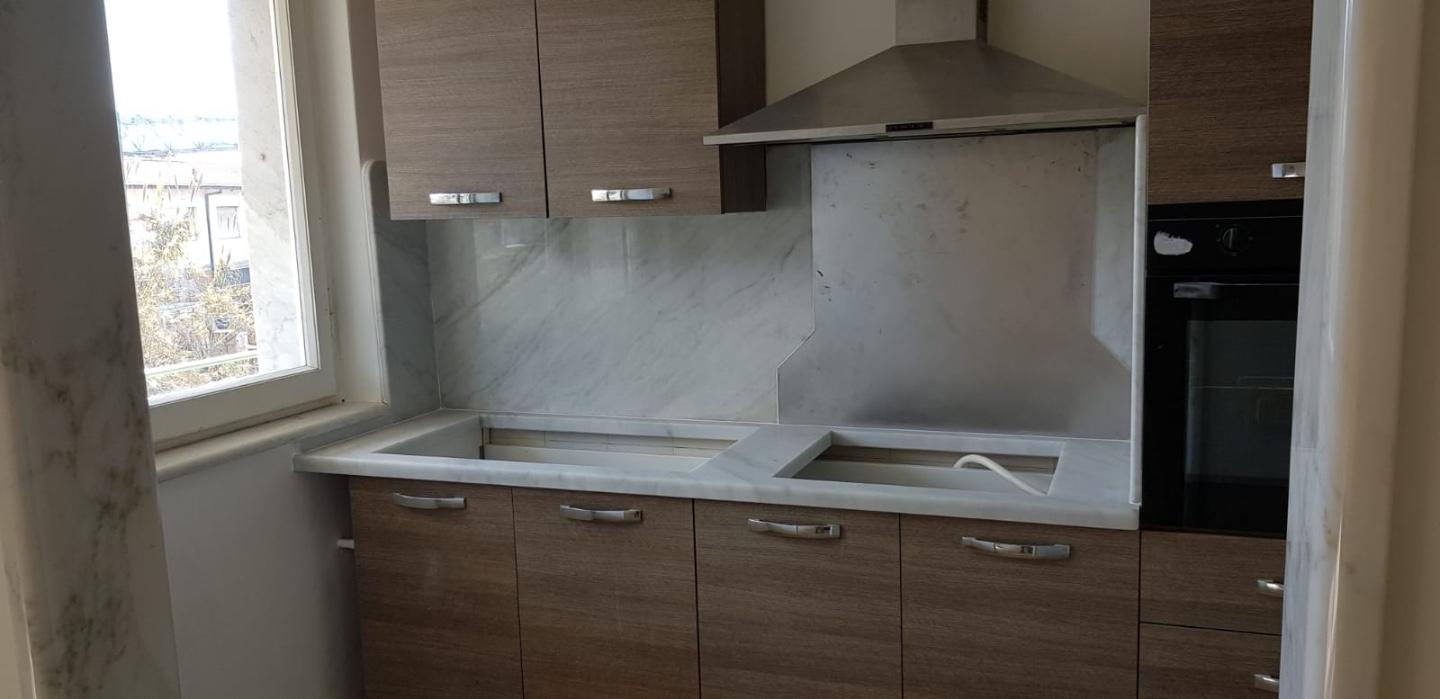 Appartamento arredato in affitto, Carrara sant'antonio