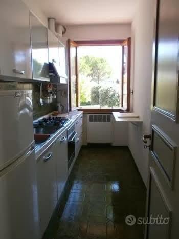 Villa Bifamiliare arredata in affitto a Ameglia