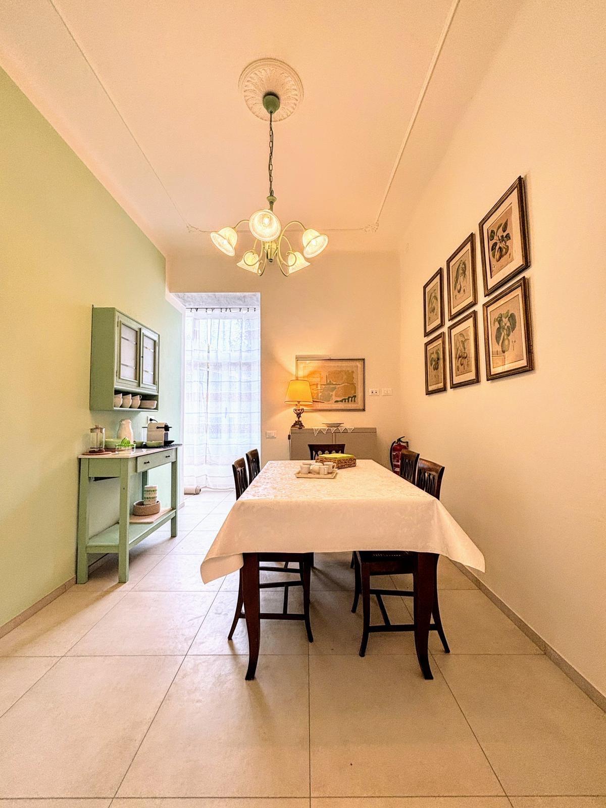 Quadrilocale arredato in affitto a Massa