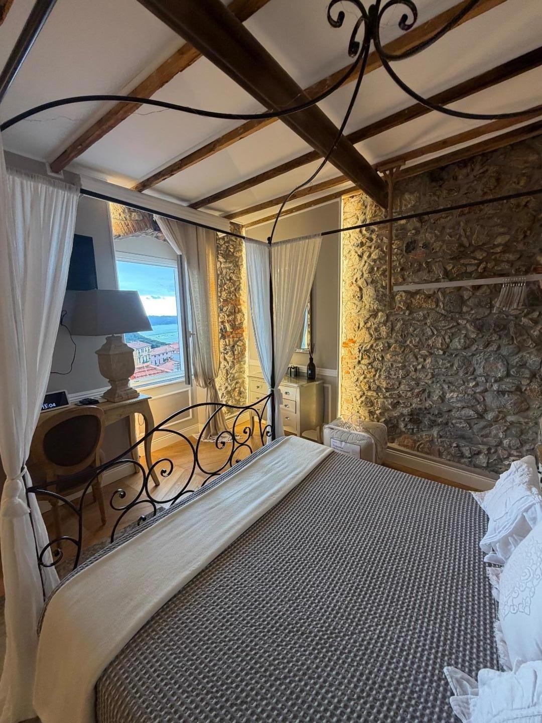 Casa indipendente in vendita a La Spezia