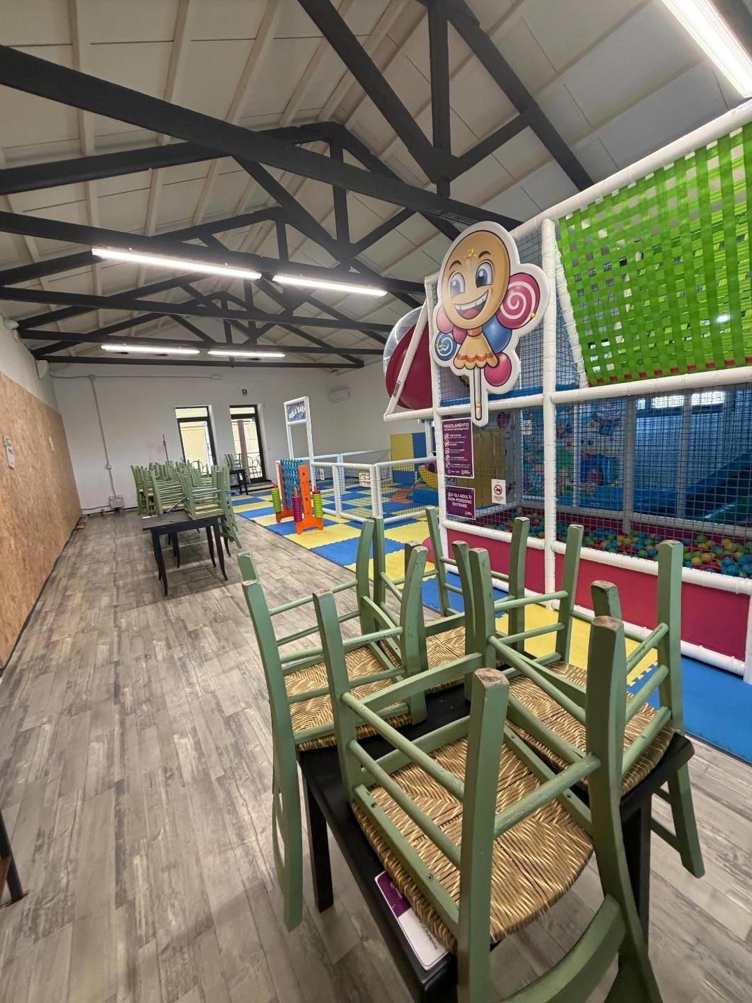 Locale commerciale in affitto a La Spezia