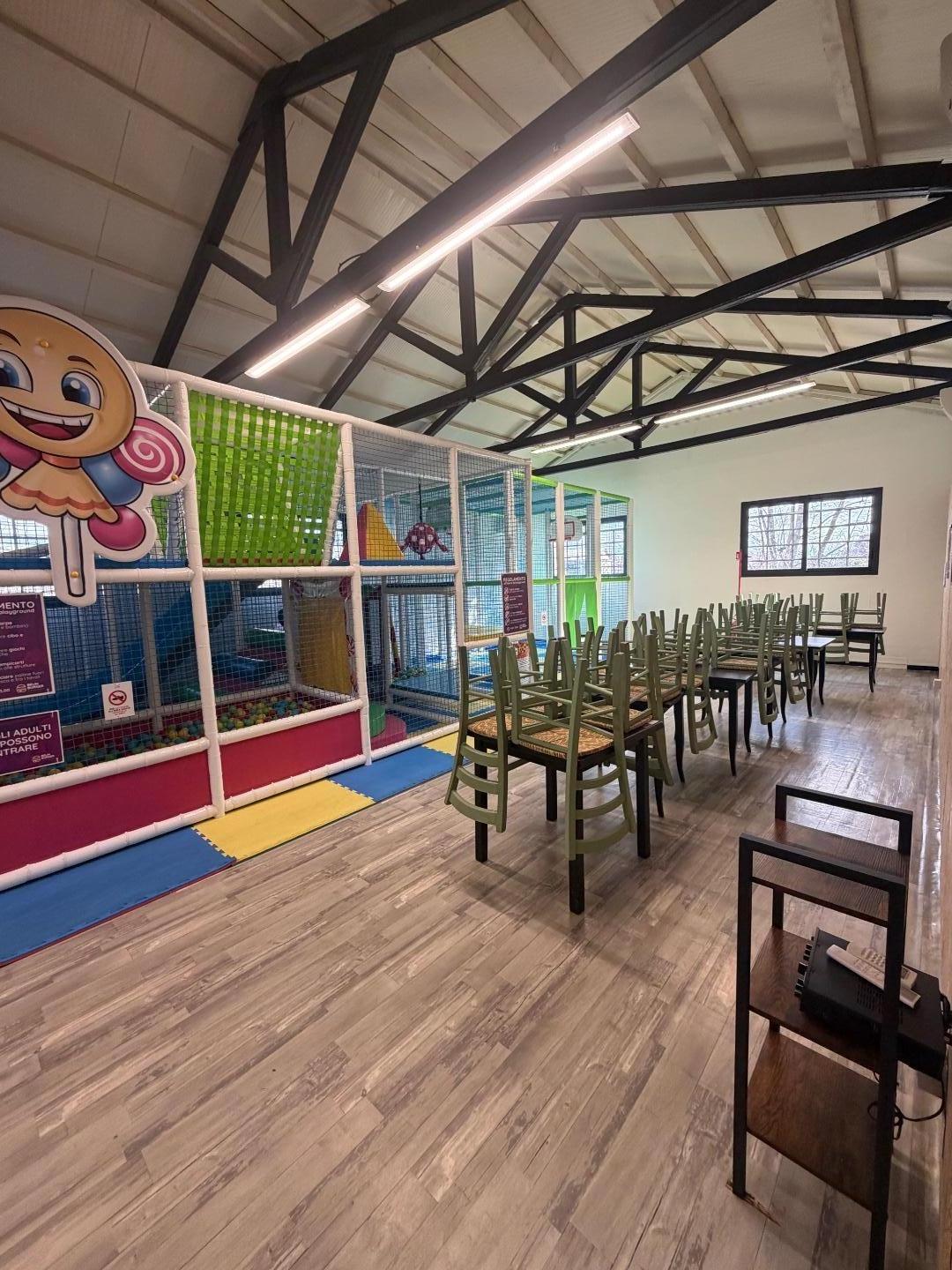 Locale commerciale in affitto a La Spezia