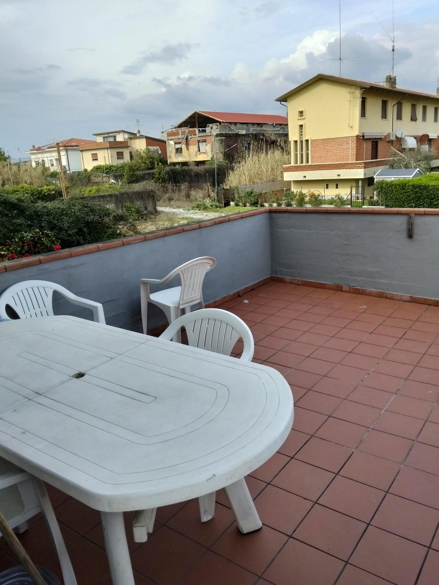 Quadrilocale vista mare, Carrara marina di