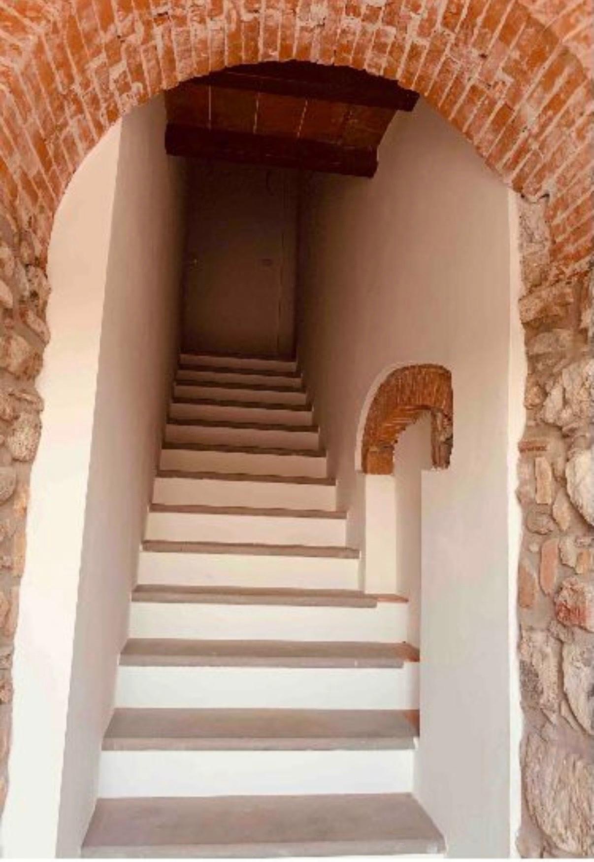 Bilocale arredato in affitto, Fosdinovo caniparola