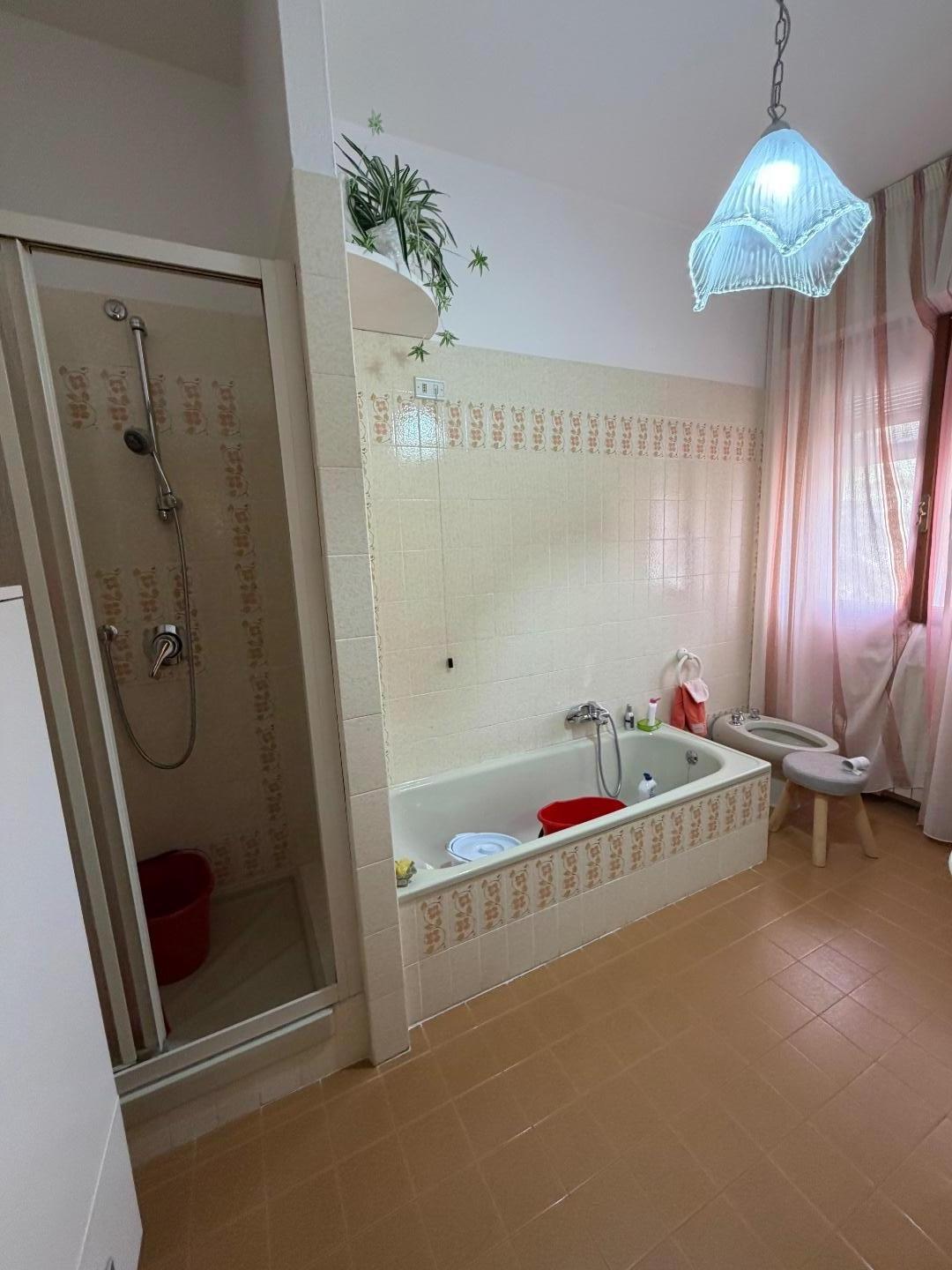 Appartamento in vendita a Carrara