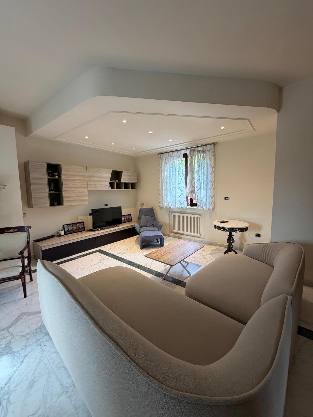 Appartamento in vendita a Sarzana