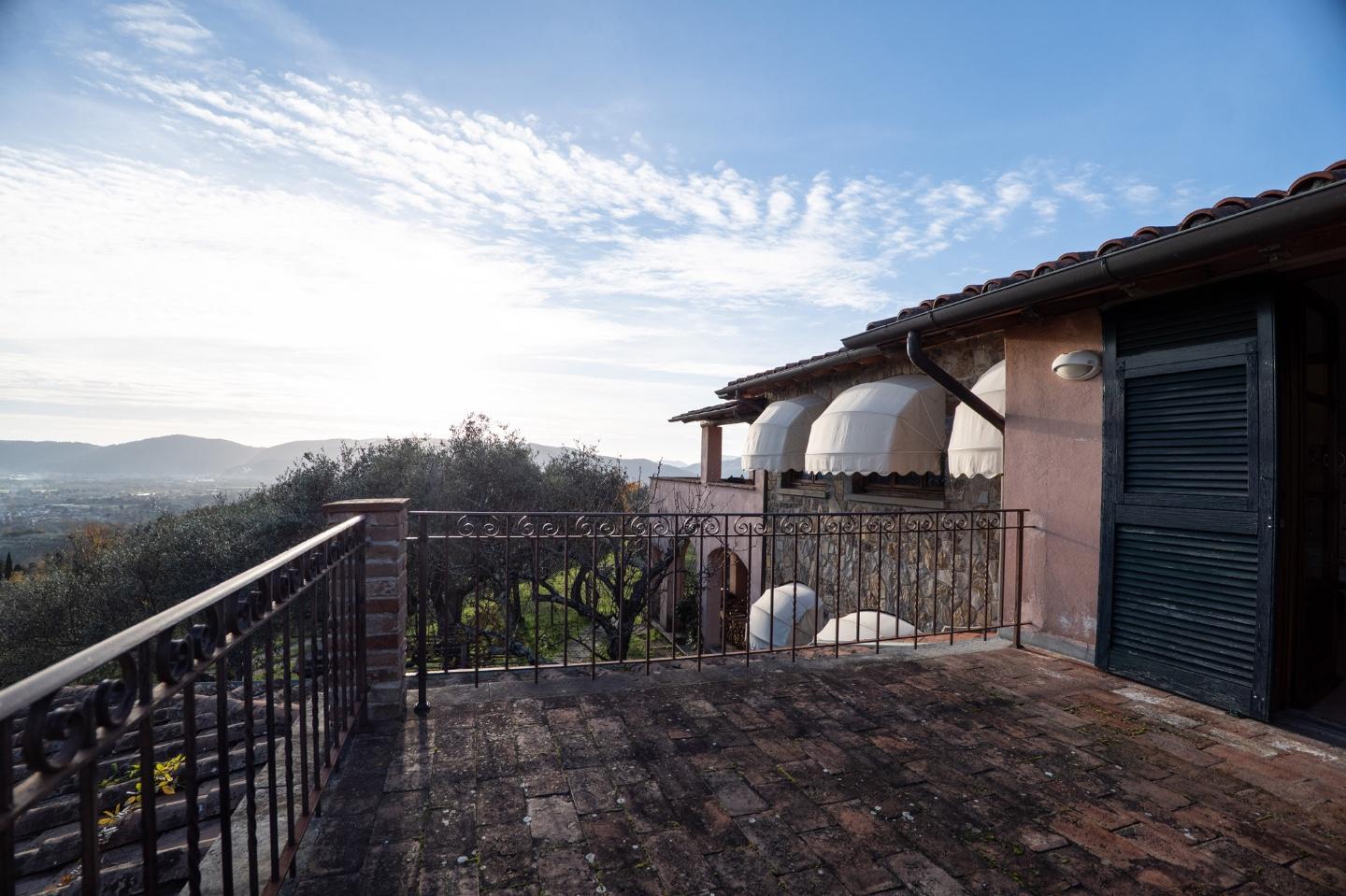 Villa con giardino a Fosdinovo