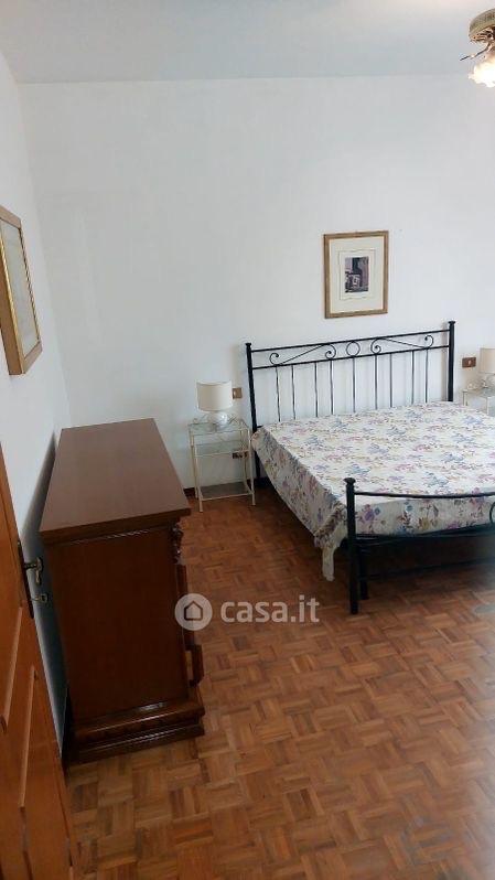 Casa indipendente arredata in affitto a Santo Stefano di Magra