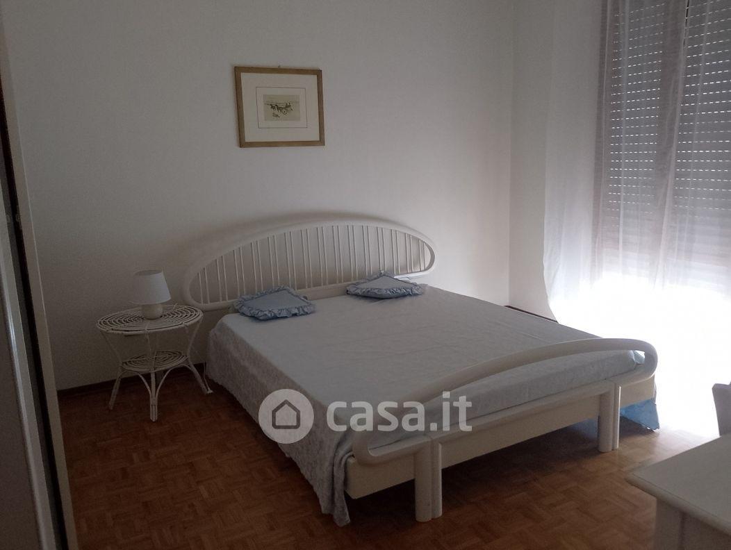 Casa indipendente arredata in affitto a Santo Stefano di Magra