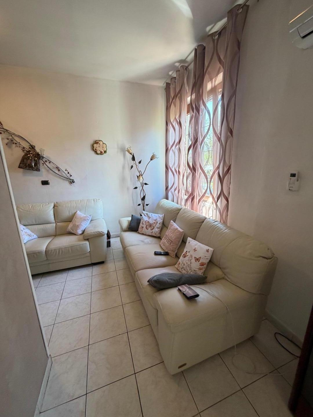 Villa Trifamiliari con giardino a Castelnuovo Magra