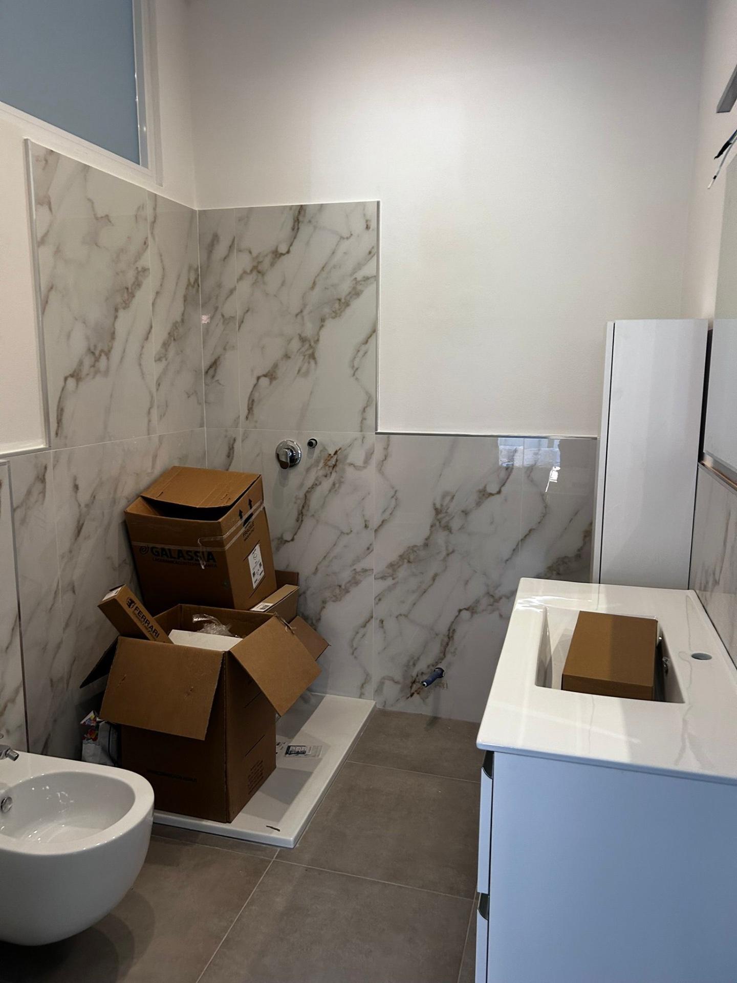 Bilocale arredato in affitto, Carrara marina di
