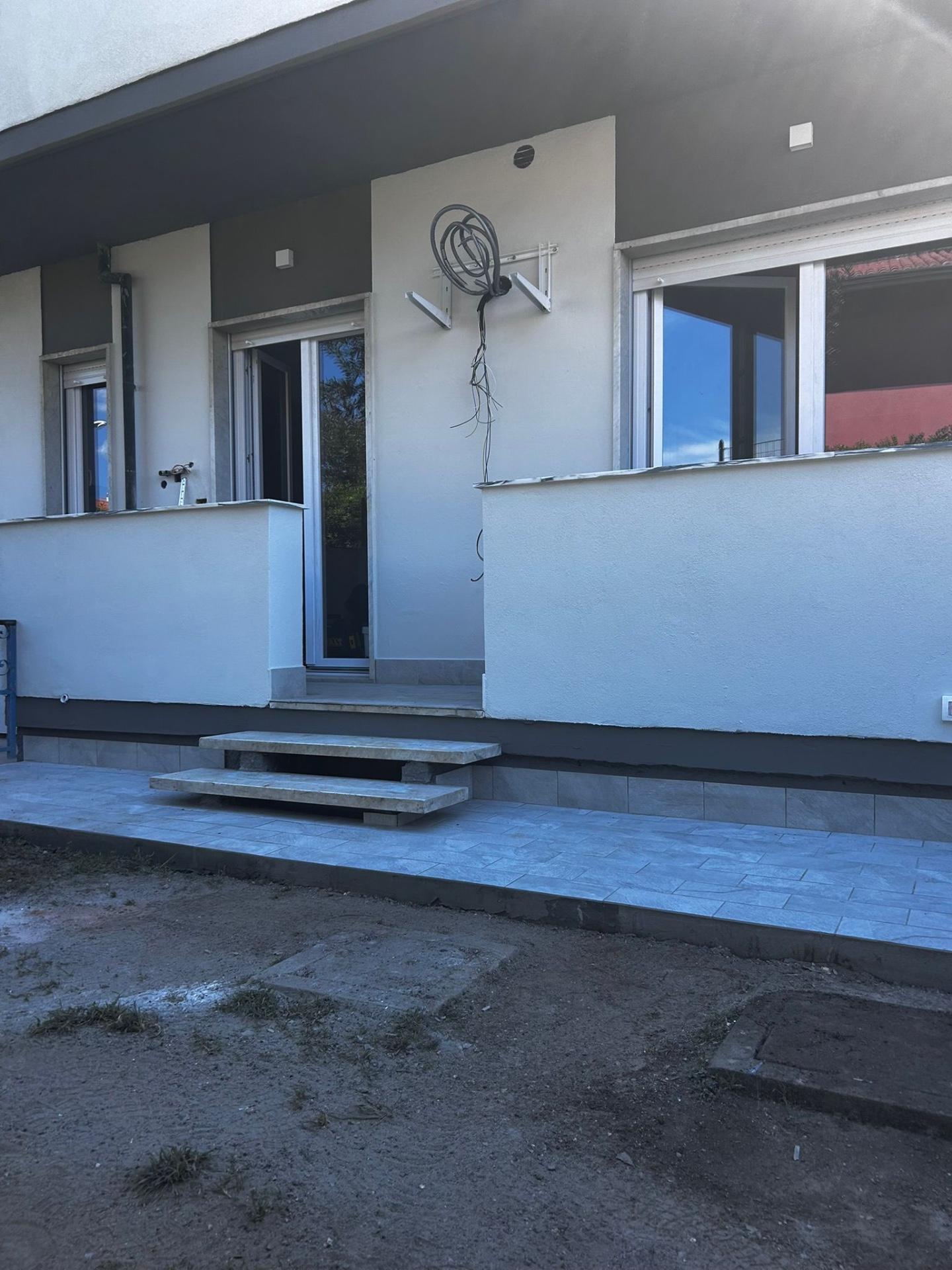Bilocale arredato in affitto, Carrara marina di