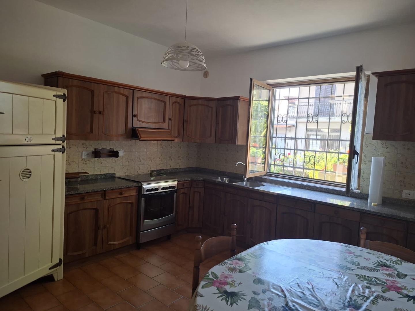 Villa Bifamiliare arredata in affitto a Castelnuovo Magra