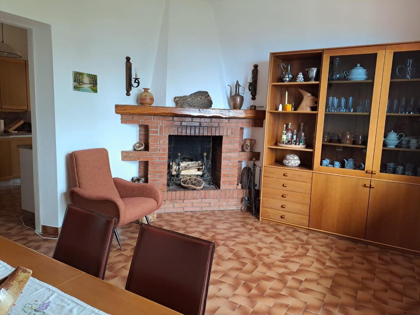 Villa Bifamiliare arredata in affitto a Fosdinovo
