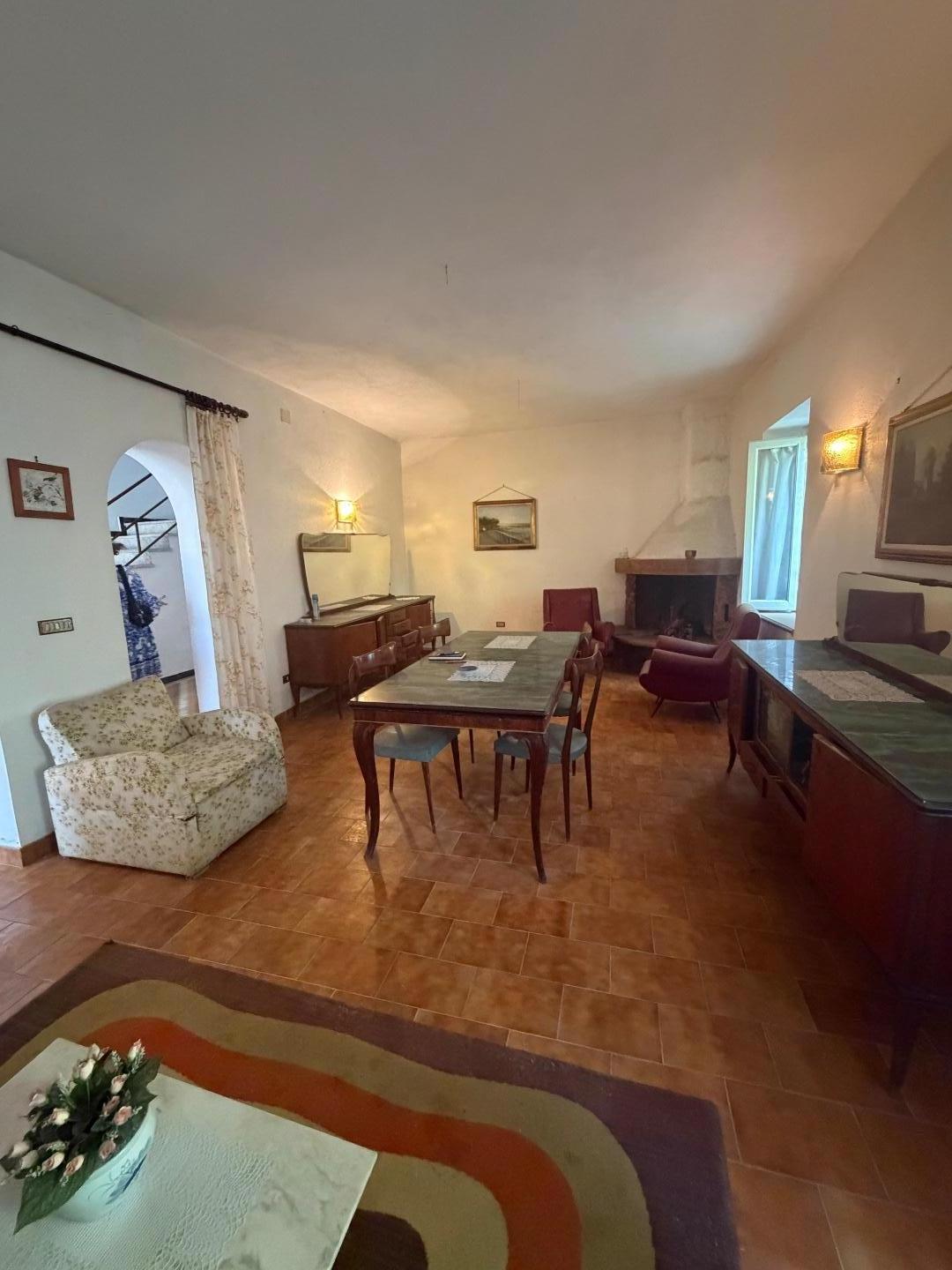 Casa indipendente con giardino a Licciana Nardi