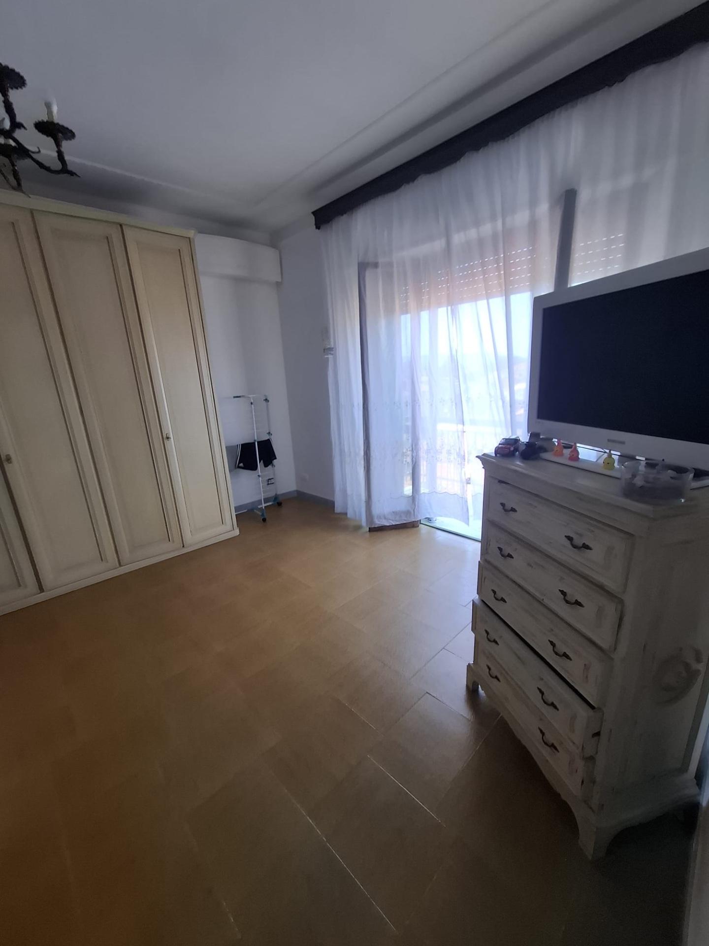 Appartamento arredato in affitto, Carrara avenza